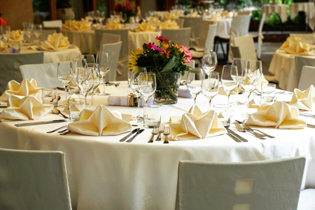 tablecloth, silver cutlery, table-3336687.jpg
